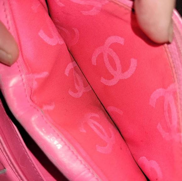 π1daySALE! CHANEL Cambon Quilted Long Wallet black hot pink - Picture 8 of 11